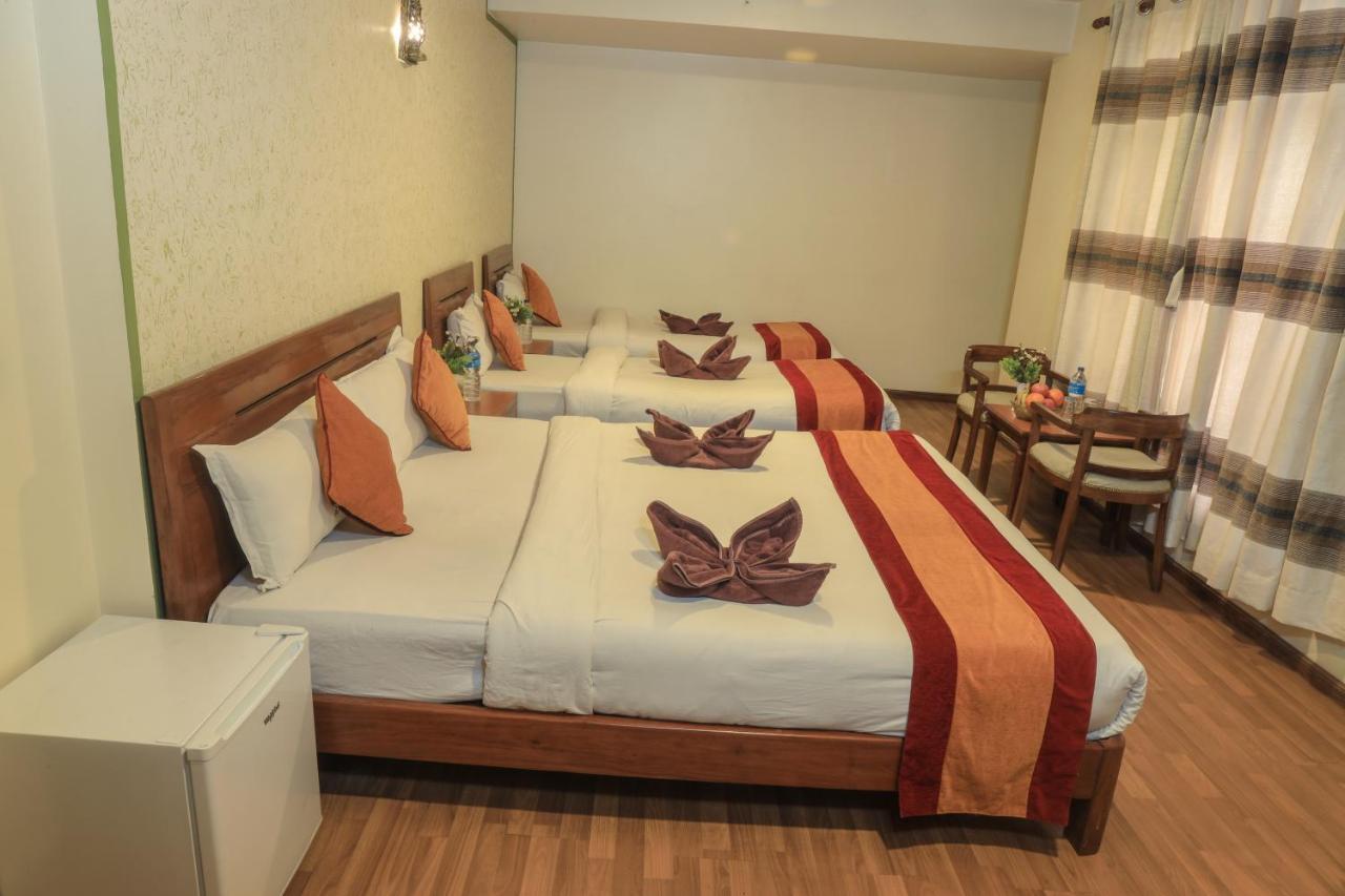 Royal Kings Hotel Kathmandu Exteriör bild
