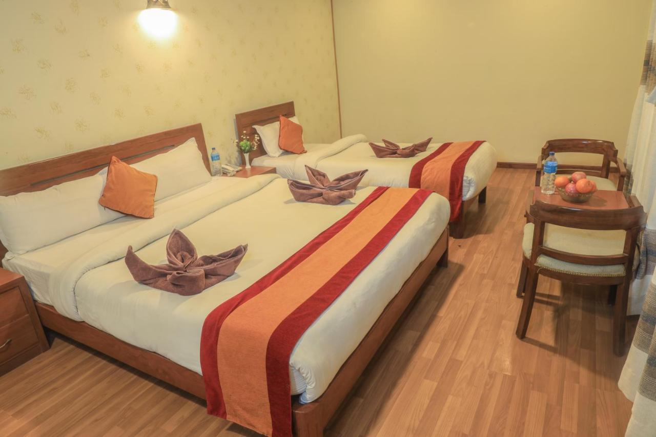 Royal Kings Hotel Kathmandu Exteriör bild
