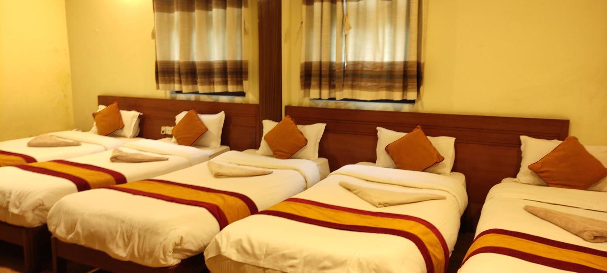 Royal Kings Hotel Kathmandu Exteriör bild