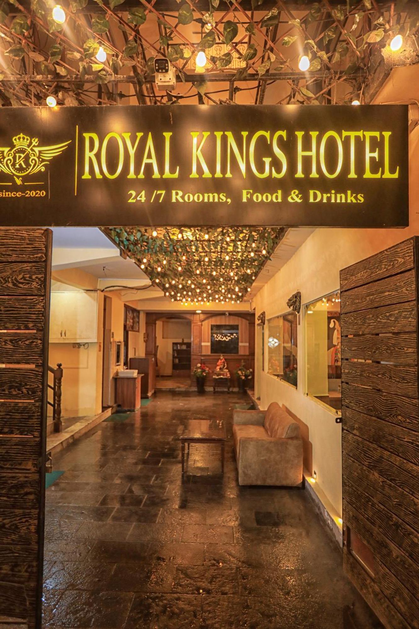 Royal Kings Hotel Kathmandu Exteriör bild